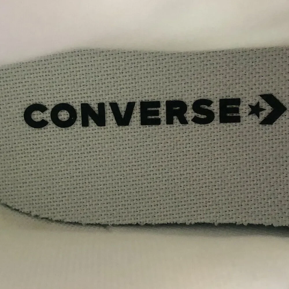 Converse All Star Hi Tops Easy On Cars Design Youth Size 3 - 21.5 CM